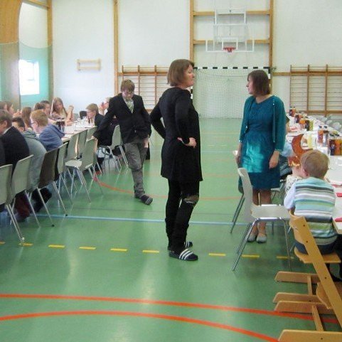 Allir orðnir svangir og allt að bresta á.