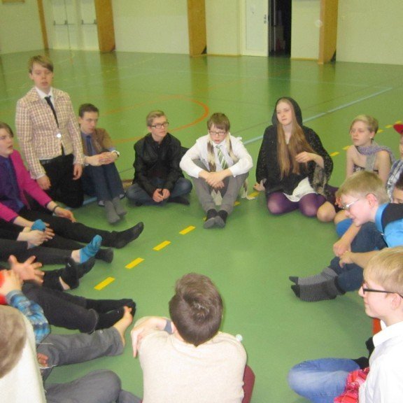 Magnús tekur sig vel út í jakkanum.