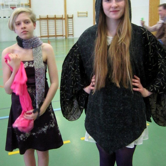 Lára og Æsa orðnar fínar.