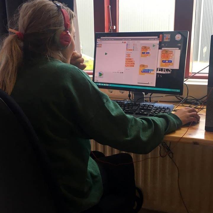 22016332_1411647545619343_939495639_n