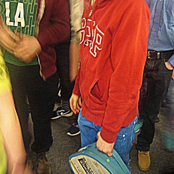 Þarna heldur Hólmar á spólu með klukkutíma af efni, frá því í árdaga ...