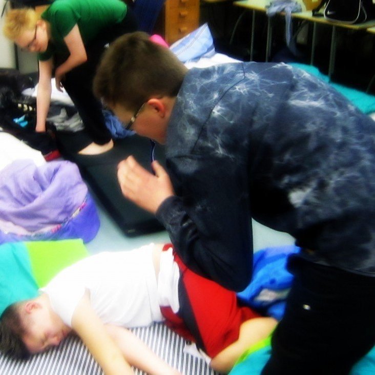 Logi var ekki alveg til í þennan fótaferðartíma.