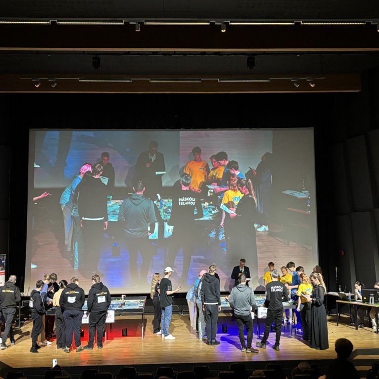 Liðið 701 á sviði