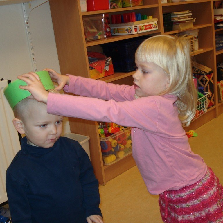 Klara gerði kórónu fyrir Snævar