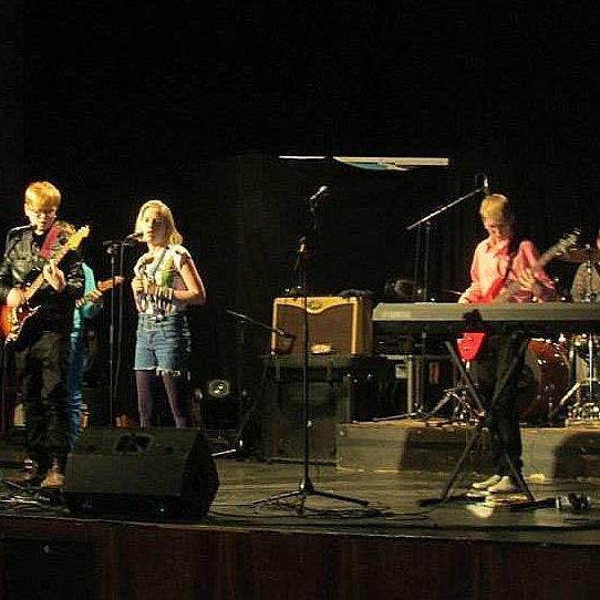 10653385_720116734733245_8787168305089670610_n