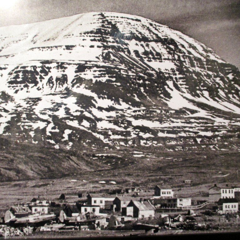 Mynd af Reyðarfirði á hernámsárunum.