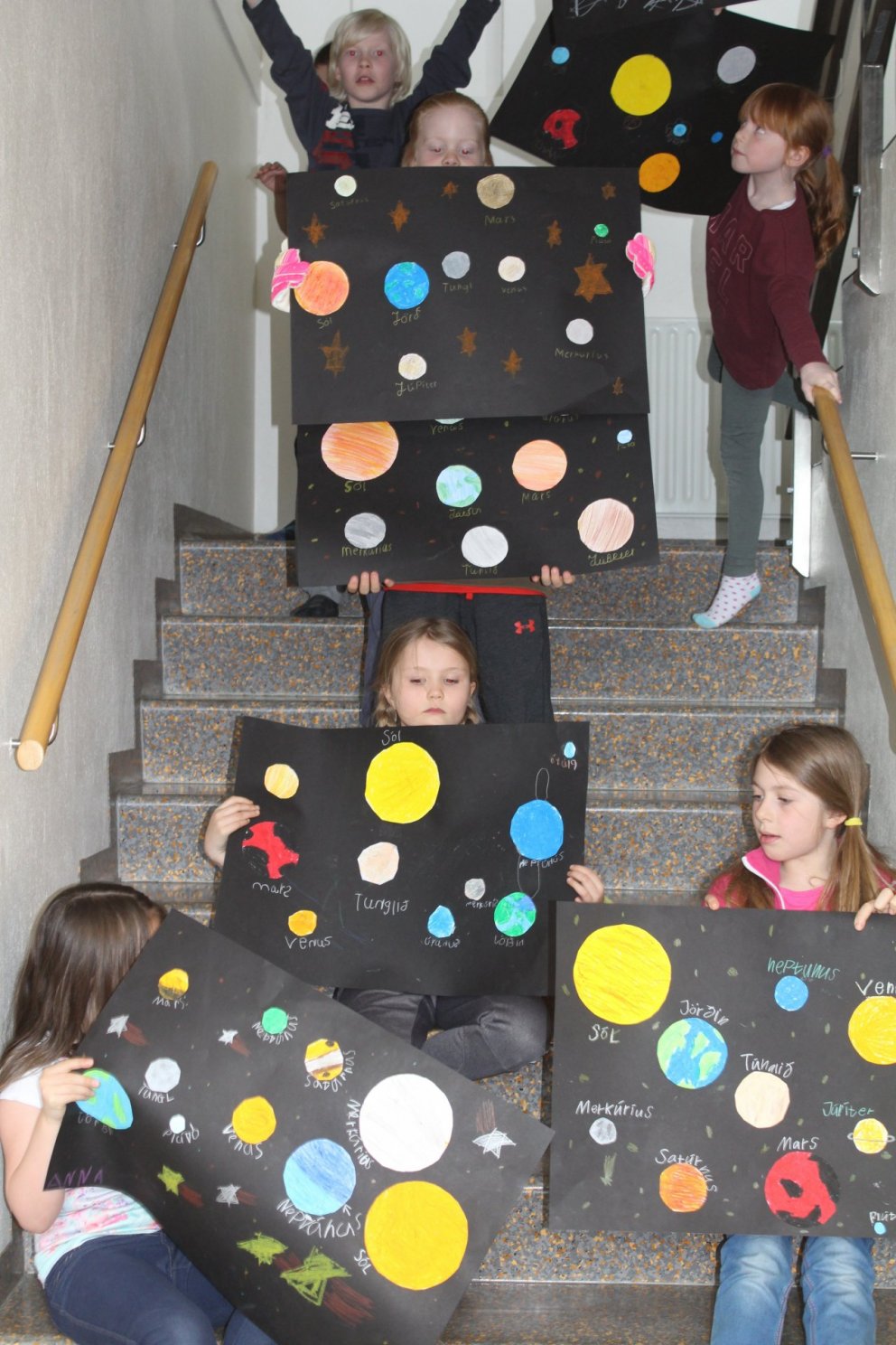 1. - 3. bekkur vann með himingeiminn í síðasta þema.